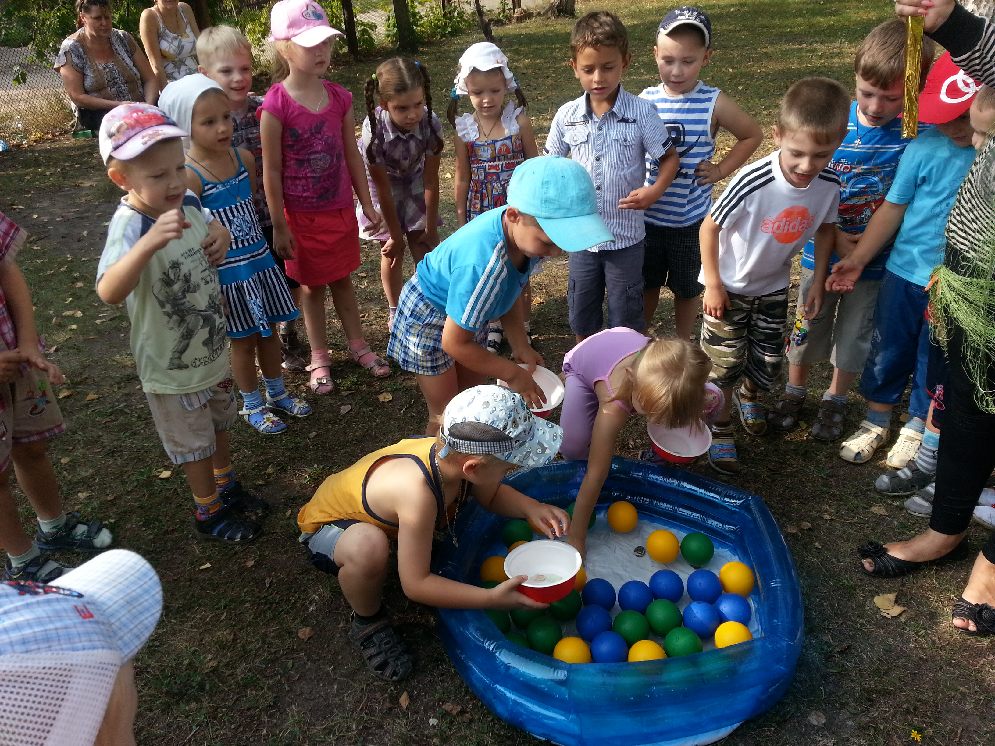 Летнее развлечение для детей старшей группы на улице с Нептуном. День Нептуна в детском саду сценарий на улице летом.
